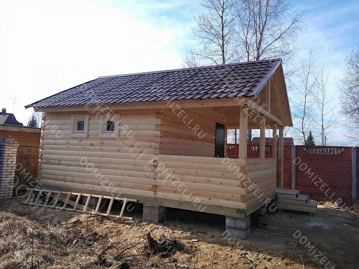 БАНЯ ИЗ БРУСА 6×8 «Б32» (48 кв.м., 1 этаж, 6 на 8, с террасой, санузлом и большой комнатой отдыха) — фото 1