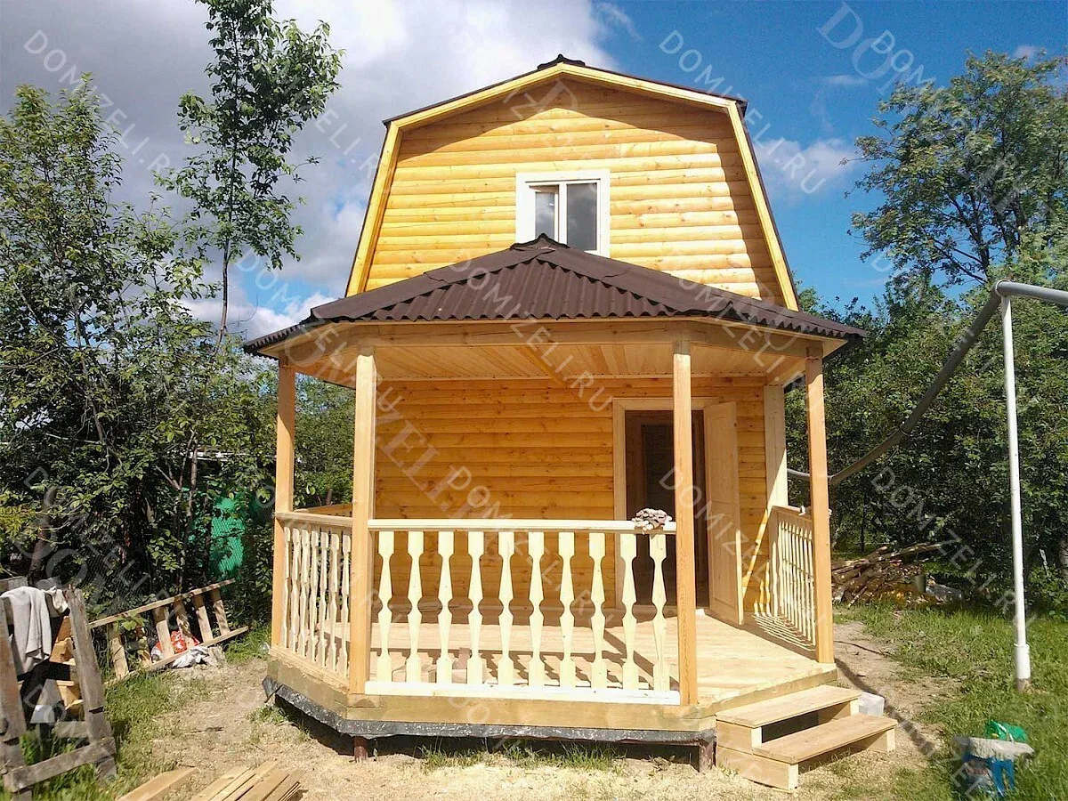 БАНЯ ИЗ БРУСА 4×9 «Б34» (51 кв.м., 2 этажа, 4 на 9, с мансардой, большой террасой и комнатой отдыха)